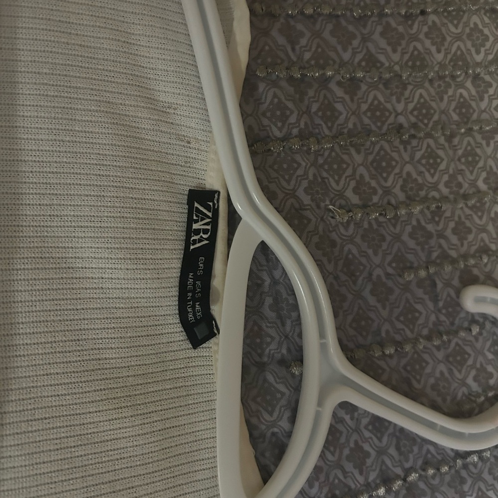 Zara Off-White Ribbed Knit Top - Picture 5 of 6